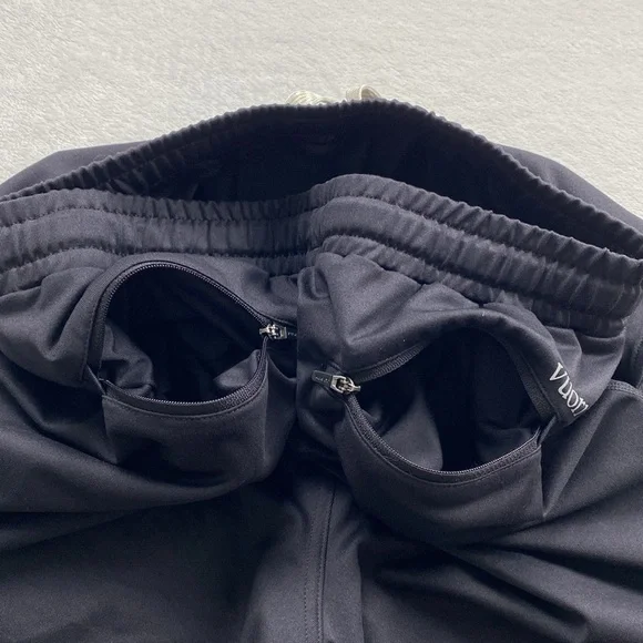 Vuori Sunday Performance 7.5” Pull On Athletic Jogger Shorts (Black) - Picture 10 of 15